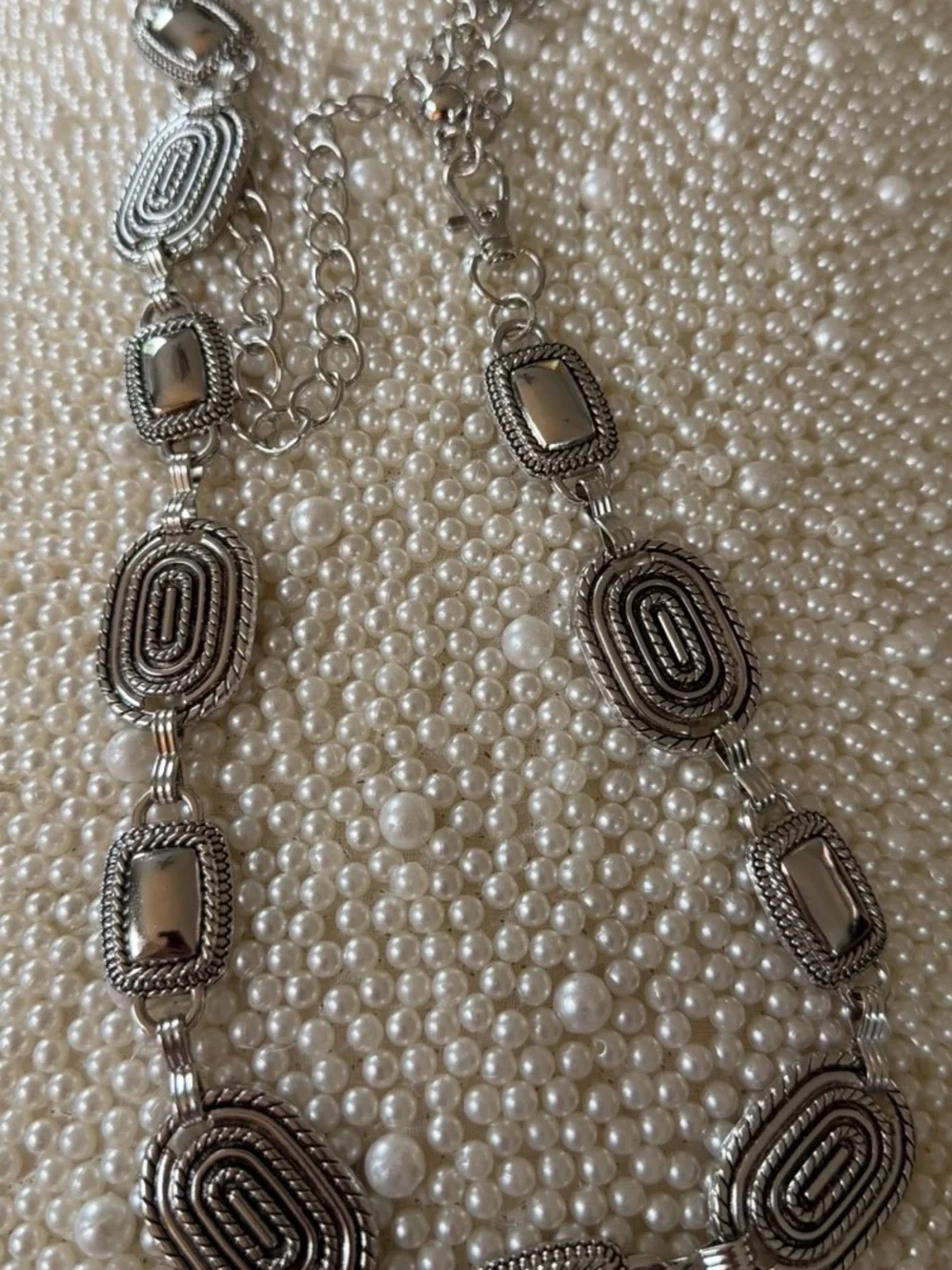 Women's Silver-Tone Decorative Link Belt - Elegant Oval & Rectangular Motifs